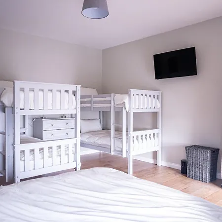 Avondale House Bed & Breakfast *