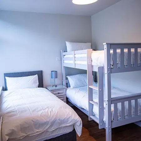 Avondale House Bed & Breakfast *