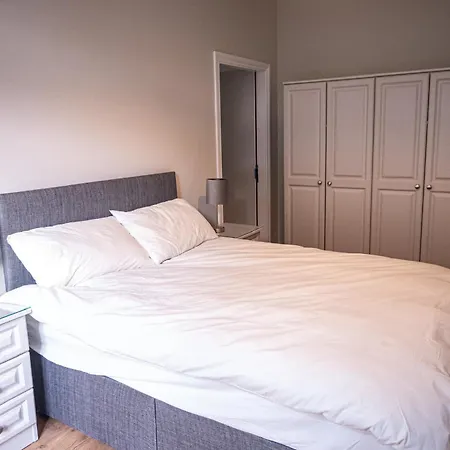 Avondale House Bed & Breakfast *