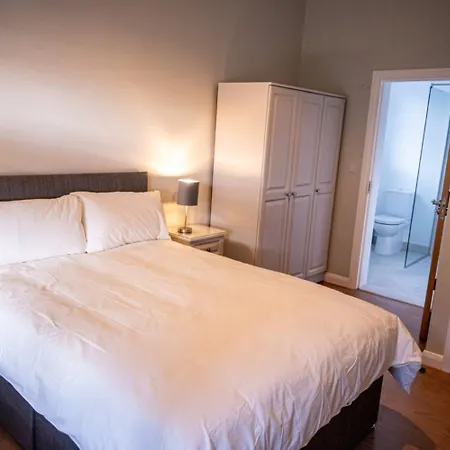 Bed & Breakfast Avondale House